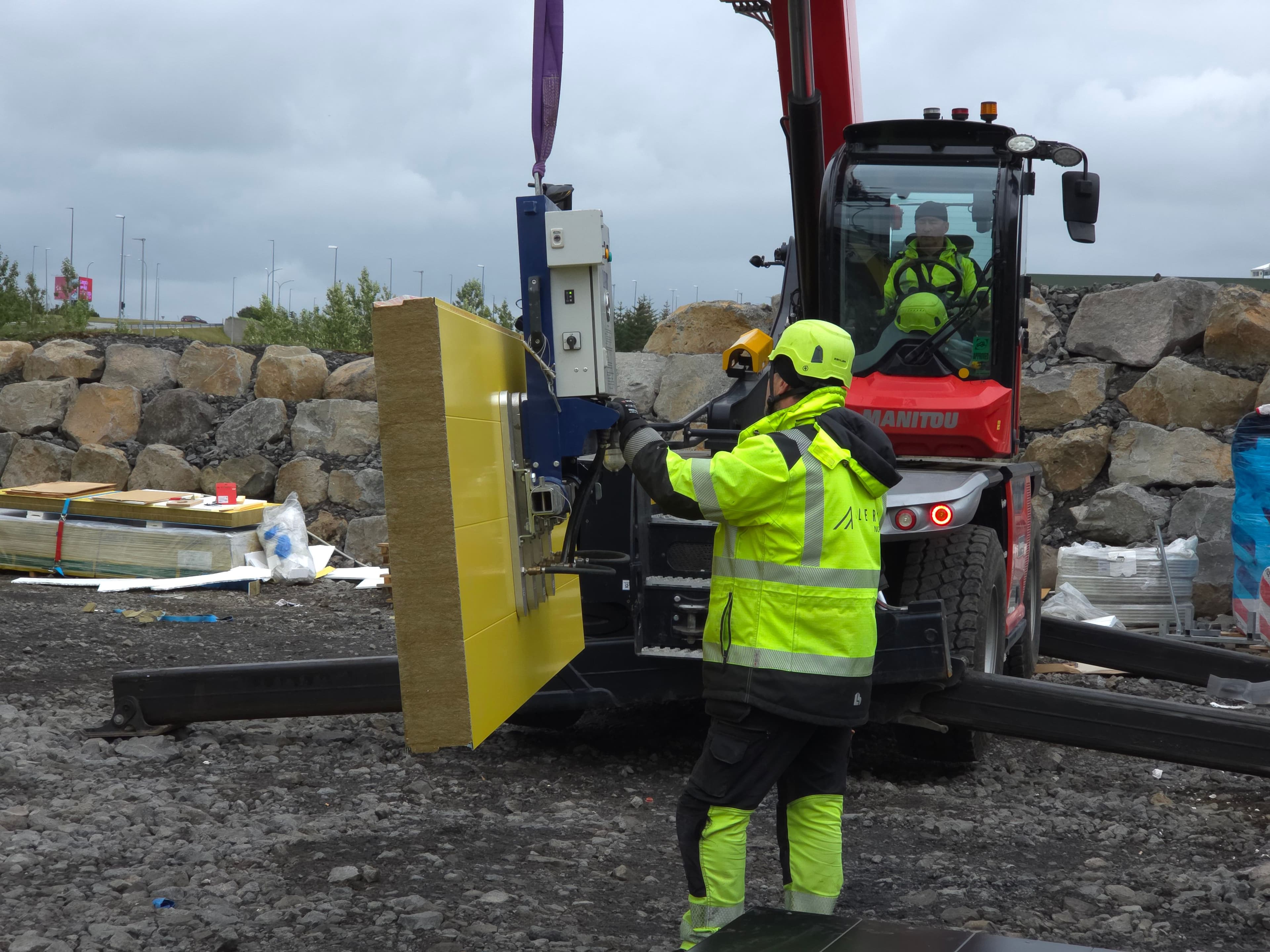 Construction site manager in Iceland 🇮🇸